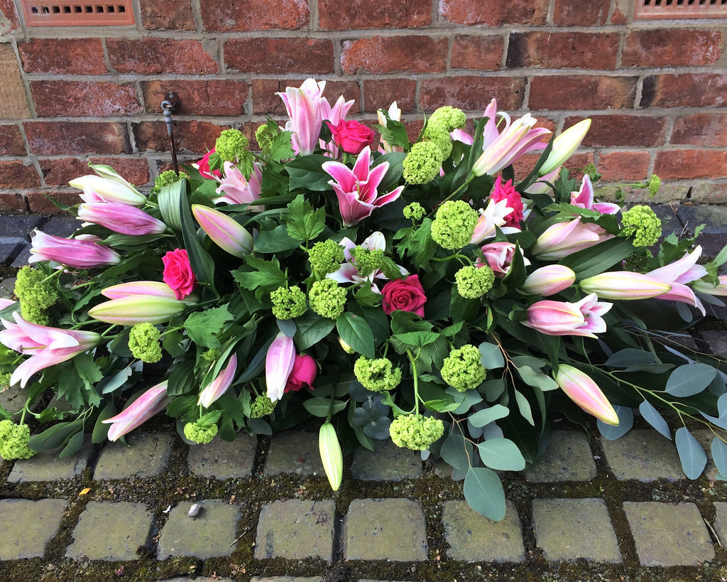 Funeral Casket Spray Shop Online Flowers on Main Street, Keyworth